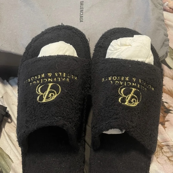 Balenciaga Slipperd - Picture 3 of 4